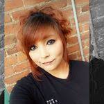 Shana Parr's Instagram, Twitter & Facebook