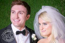 Meghan trainor's wedding anniversary is on her birthday. Meghan Trainor And Daryl Sabara Wedding Photos And Details People Com