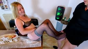 Blonde Cutie Showed Me Her Boobs In the Ferris Wheel And I Invited Her In  My House For a Fuck