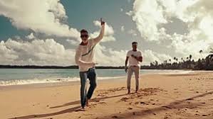 1 «canción bonita» encabezó las listas musicales de argentina, bolivia, chile, colombia, costa rica, ecuador, el salvador, honduras, panamá y paraguay. Cancion Bonita Wikipedia