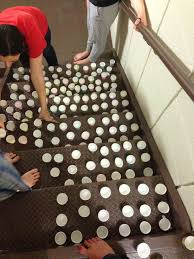Awesome Prank For Anyone Who Lives In An Apartment Building Fill Plastic Or Paper Cups With Water And Place Them On Th Good Pranks College Pranks College Fun