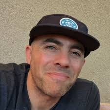 Aaron Ronquillo's Instagram, Twitter & Facebook