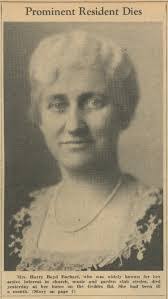 Elizabeth Earhart's Instagram, Twitter & Facebook