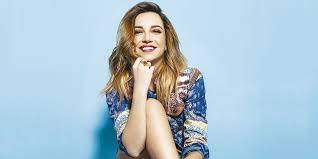 Con una instantánea en blanco y negro, la también cantante de 30 años de edad lució un bañador de una. Regina Blandon En Exclusiva Para Cosmopolitan Mexico Revista Cosmopolitan