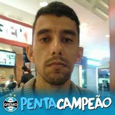 Chora e aceita, passamos mais de 24h votando intensivamente para eliminar a  Eva em senta e chora, tá doendo ver uma PRETA GRANDONA???? TIPICO DE UM  BRANCO