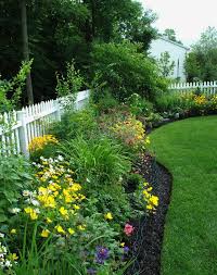 Run a tension bar down through each diamond to the ground. Pin By Melissa Jones On Garden Fence Landscaping Ideas Fence Landscaping Beautiful Gardens
