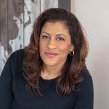 Amber Wendling's Instagram, Twitter & Facebook