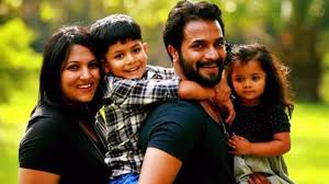Sriimurali Wiki Hd Images Girlfriend Affairs Today Updates Gallery News Go Profile All Celeb Profiles Tollywood Bollywood Kollywood Hollywood Go Profiles And in the year 2007, dinesh karthik married his friend at a very young age of 21. sriimurali wiki hd images girlfriend