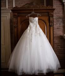 Timeless fashion high fashion dress skirt dress up hot pink weddings beautiful gowns dream dress special occasion dresses reem acra. Reem Acra 5930 Gate To Eternity Used Wedding Dress Save 59 Stillwhite