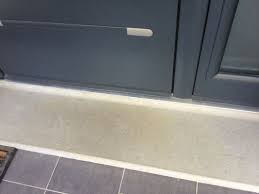 Porte D Entree Nettoyer Seuil Beton Lisse Forumconstruire Com Seuil De Porte Fenetres De Maison Beton Lisse