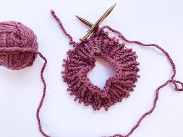 Today i'm going to show you four different methods that will teach you how to join knitting in the round. How To Knit A Hat With Circular Needles Handy Little Me