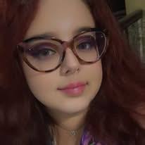 Why is Taylor Swift wearing the same outfits from last night?