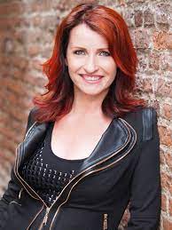 Cindy Oudshoorn Is A Dutch Rock Singer Of The Dutch Progressive Rock Band Kayak She Is A Member Of The Group Since 2003 She Female Singers Rock Bands Singer