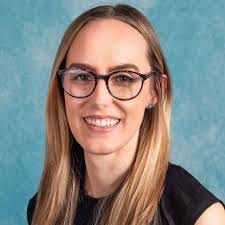 Julia Grubbs's Instagram, Twitter & Facebook