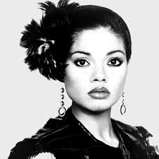Angela Bofill, R&B Hitmaker With a Silky Voice, Dies at 70