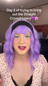 Britney Dillard's Instagram, Twitter & Facebook