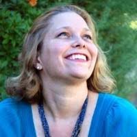 Desiree Norris's Instagram, Twitter & Facebook