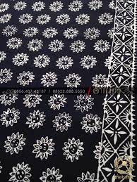 5 oleum / oil / huile / öl / olej. Jual Batik Monokrom Motif Bunga Matahari Hitam Putih Thebatik Co Id