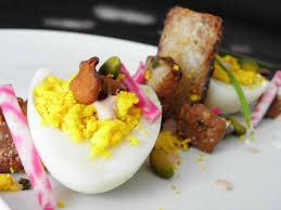 Pensez à vous munir d'oeufs bien frais pour ce type de cuissons simples, gardez les aînés pour vos préparations dont la cuisson est prolongée (gâteaux sucrés par exemple). Les Meilleures Recettes D Oeufs D Oie