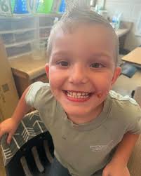 Ms Thornton's class says that ice cream Fridays are delicious! 💛🤍🖤  #pepperellpride #positivelyPPS