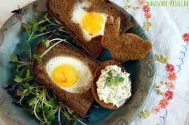 Das rezept wachtel haul mein neues hobby bbq im tandoor und auf dem kugelgrill !!! Osterrrezept Wachteleier Im Brot Aus Der Pfanne Der Magische Kessel