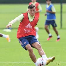 There are two countries i want to play football in before i retire. Mesut Ozil S Agent Breaks Silence On His Arsenal Future Amid Fenerbache And Dc United Links Football London