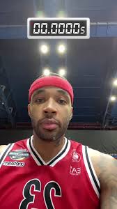 Not a bad effort from Malcom Delaney 😳, could you do better?  ⏱👀#BlinkChallenge #OlimpiaMilan #EuroLeague #6blinktest #Basketball