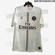Le psg vient d'officialiser le design de son maillot third pour la ligue des champions, attendu par les supporters. La Tenue Air Jordan Du Psg Sera Utilisee En Ligue Des Champions En Tant Que Third