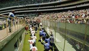 Partido del mundial méxico 1986 entre argentina e inglaterra. Argentina Vs Inglaterra 10 Fotos Poco Conocidas De Diego Maradona En 1986 Fotos Foto 1 De 10 Internacional Futbol Peru Com