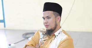 Updated 17 seconds ago · published on 20 aug 2021 10:20am · celebrity preacher ebit lew (right) is under investigation over sexual harassment allegations. Mula Masuk Islam Sejak Umur 12 Tahun Ini Biodata Lengkap Pendakwah Bebas Ustaz Ebit Lew