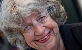 Mochyn o Marks yn tanio nofel