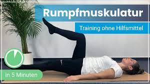 Mit dem hüftrollen trainierst du besonders deine seitlichen und schrägen bauchmuskeln. Rumpfmuskulatur Training 8 Einfache Ubungen Starke Korpermitte Youtube