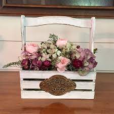 Vintage Distressed White Garden Flower Box Dried Arrangement Etsy Dried Flower Arrangements White Flowers Garden Flower Boxes