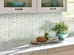 Calypso Picket Pattern Glass Mosaic Tiles Feature A Soft White Background With Tonal Inflections From T Glass Mosaic Backsplash Glass Mosaic Tiles Mosaic Glass