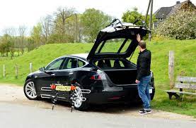 May 29, 2021 · the chance to experience new roads, tracks and trails is an opportunity easily grasped with a simple bike rack for your tesla model s. Bicycle Carrier For Tesla Model S Paulchen Hecktrager System Fahrradtrager