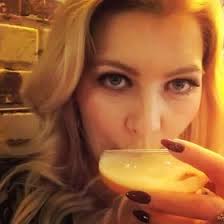 Sarah Boss (2022diyhereiam)