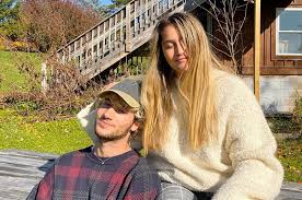 Chelsea cutler and jeremy zucker are an unbeatable duo, no song they make together disappoints — 𝗹 𝗼 𝗹 𝗼 (@lauureennashley) february 5, 2021 jeremy zucker & chelsea cutler making songs together. Jeremy Zucker Chelsea Cutler Release New Song This Is How You Fall In Love Pm Studio World Wide Music News