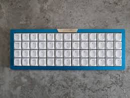 5×13オーソリニアのロープロファイルキーボード「LALA50」～ビルドガイド&仕様～ - Cerbekos × Keyboard