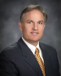 Tom Beach's Instagram, Twitter & Facebook