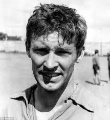 He was close to signing for man united in the. Young Sir Alex Ferguson Footyblog Net