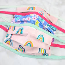 How to Sew a Surgical Face Mask with a Flexible Nose