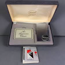 Camel zippo 1932 replica second release brish chrome z320 made in 1996 with tin. Zippo 1932 Replica One Of A Kind 1994 Printing Error Unlit Rare Lighter W Case