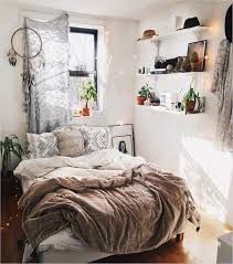 Want a bedroom where you can work and rest? 39 Incredible Small Bedroom Decorating Ideas On A Budget Smallbedrooms Smallbedroomdesigns Bedroomdeco Small Bedroom Decor Small Bedroom Small Room Bedroom