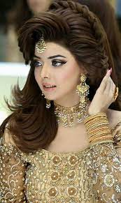 Pin By M Ameen On Make Up Engagement Hairstyles Bride Hairstyles Pakistani Engagement Hairstyles