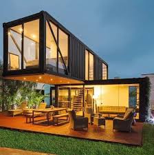 La Structure De La Casa Reciclada Est Composee De Trois Conteneurs D Expedition Deux D E En 2020 Contenaire Maison Plan Maison Contenaire Plans Maison Container