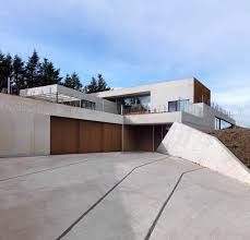 In the choose a prefab carriage … Auffahrt Aus Beton Garage Hausfassade C Manser Meda