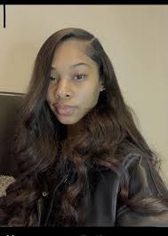 who does the coldest updos with leave out and bundles in Cincinnati?