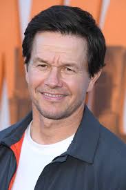 Mark Wahlberg apologized to 'Flight Risk' cast for sticking to himself