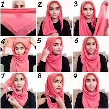 Motif dan corak hijab segi empat sangat banyak dan variatif, sehingga bisa dipilih sesuai selera. Cara Memakai Jilbab Paris Simple Dan Modern Square Hijab Tutorial Hijab Style Tutorial Simple Hijab