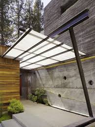 Pergola Aus Metall 40 Inspirierende Beispiele Und Ideen Aussengestaltung Betonhaus Haus Architektur